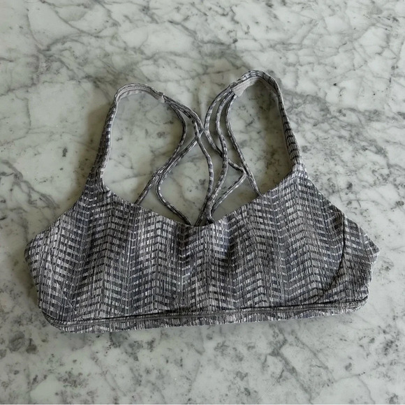 Lululemon Free To Be Zen Bra in gray | size 6 - Picture 1 of 4